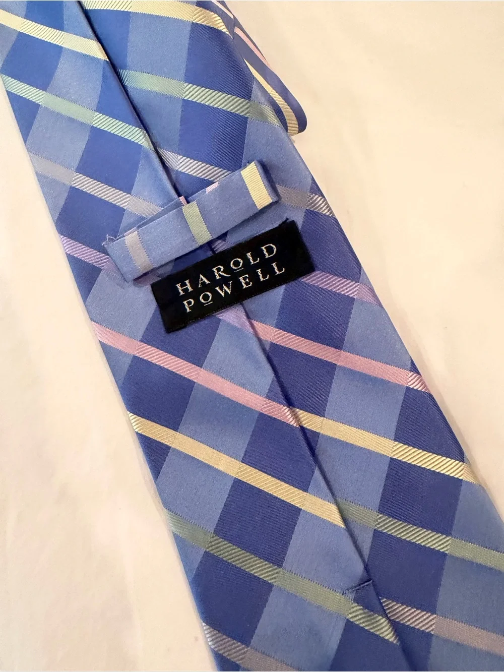Classic Blue Plaid Men's Tie - Versatile Business Style
